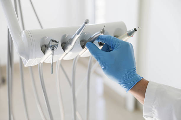 Professional Emergency Dentist technician working in Chillicothe, OH